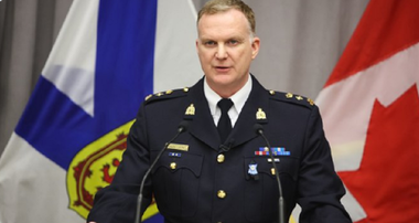 Autorul atacului armat în masă din Canada şi-a agresat partenera înaintea carnagiului, un posibil ”catalizator” al celor 22 de crime