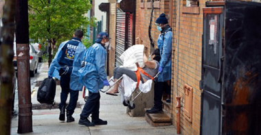 Numărul spitalizărilor din cauza covid-19 la New York a scăzut la nivelul de acum trei săptămâni, anunţă guvernatorul Andrew Cuomo; bilanţul zilnic al morţilor, în creştere