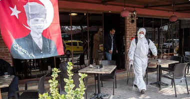 Peste 400 de persoane arestate în Turcia, acuzate de ”provocare online” cu privire la epidemia covid-19 şi criticarea gestionării epidemiei de către Guvernul Erdogan