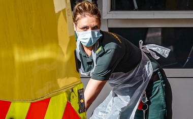 Bilanţul covid-19 în M.Britanie creşte brutal la 26.097 de morţi, iar regatul devine a doua cea mai îndoliată ţară din Europa după Italia, în urma raportării deceselor din aziluri de bătrâni