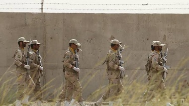 Afganistan a deschis o anchetă după informaţii potrivit cărora grăniceri iranieni ar fi torturat şi aruncat migranţi afgani într-un râu