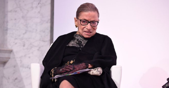 Decana de vârstă a Curţii Supreme americane Ruth Bader Ginsburg, spitalizată în urma unei infecţii biliare
