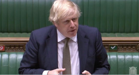 Boris Johnson, interpelat în Parlament pe tema bilanţului dur al covid-19 în Marea Britanie, promite să prezinte duminică o strategie de ieşire din izolare
