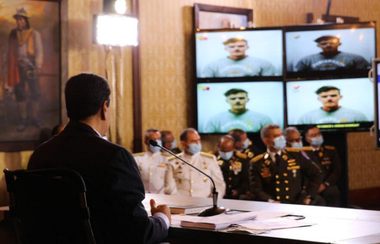 Cei doi americani arestaţi în Venezuela, inculpaţi, urmează să fie judecaţi ”în mod drept” anunţă Maduro; Luke Denman mărturiseşte într-un interogatoriu că Trump se află la originea ”invaziei” pe mare