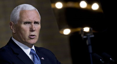 Vicepreşedintele american Mike Pence ar saluta revenirea fostului consilier pentru securitate naţională Michael Flynn în administraţia Trump