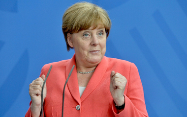 Merkel consideră că diferendul Germaniei cu BCE poate fi soluţionat dacă BCE explică cumpărarea de datorii şi înţelege că CE subliniază că jurisdicţiile naţionale nu pot contesta hotărâri CJUE