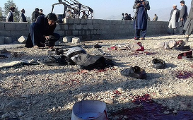 Zeci de morţi şi răniţi într-un atac sinucigaş în cursul unor funeralii în estul Afganistanului