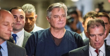 Fostul director al campaniei lui Donald Trump Paul Manafort, eliberat din închisoare şi plasat în izolare la domiciliu pentru a-şi ispăşi restul pedepsei, din cauza epidemiei covid-19
