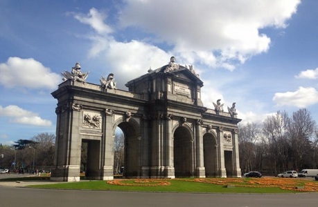 Spania - Peste 500 de noi cazuri de Covid-19. Madrid şi Barcelona, între regiunile care nu trec în următoarea fază de ieşire din izolare