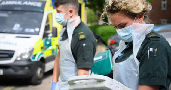 Deputaţi conservatori critică dur gestionarea pandemiei covid-19 de către Guvernul Johnson; bilanţul creşte cu 160 de morţi şi 2.684 de contaminări la aproape 35.000 de decse şi 246.406 de cazuri