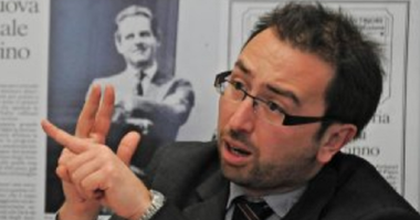 Moţiuni de cenzură împotriva ministrului italian al Justiţiei Alfonso Bonafede de la M5S, acuzat de eliberarea unor membri ai mafiei în timpul pandemiei covid-19