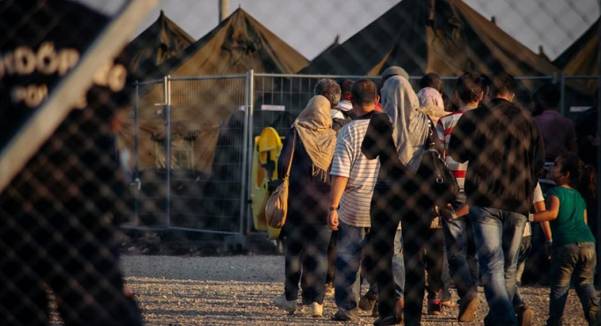 Ungaria anunţă că închide taberele de tranzit pentru migranţi în urma unei ”nefericite” hotărâri a CJUE