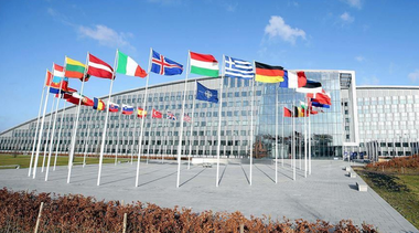 NATO se reuneşte de urgenţă după ce Trump denunţă Tratatul ”Cer deschis” acuzând Rusia că-l încalcă