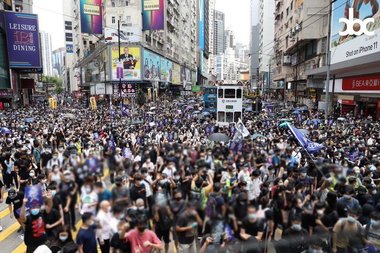 Proteste la Hong Kong din cauza legii securităţii naţionale. Poliţia a intervenit cu gaze lacrimogene