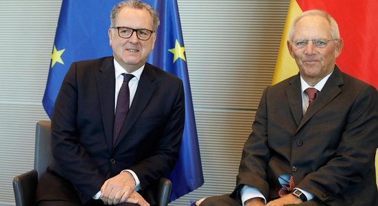 Preşedinţii Adunării Naţionale franceze Richard Ferrand şi Bundestagului german Wolfgang Schäuble îndeamnă într-o declaraţie comună la o redeschidere rapidă a frontierelor în UE
