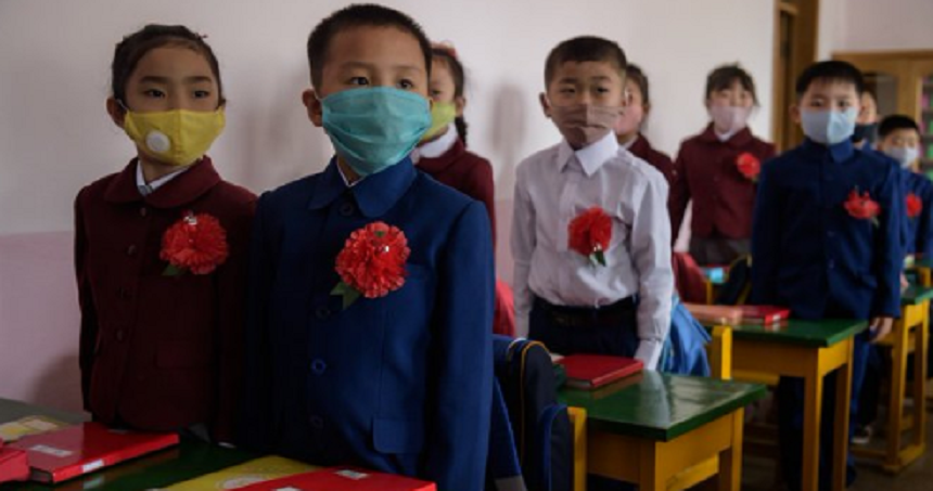 Elevii nord-coreeni se întorc în şcoli, închise două luni din cauza pandemiei covid-19