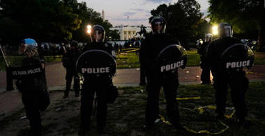 Trump spune că s-a dus în buncărul de la Casa Albă doar într-o ”inspecţie”, după ce NYT dezvăluie că a fost escortat de Secret Service vineri din cauza protestelor antirasiale în acest adăpost în care a fost evacuat Dick Cheney după atentatele din 2001