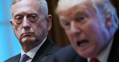 Fostul secretar al Apărării Jim Mattis îl acuză pe Trump, într-un rechizitoriu răsunător de faptul că ”împarte” America zguduită de un val istoric de furie; ”Trebuie să-i respingem şi să-i tragem la răspundere pe cei care, la putere, vor râde de Constituţia noastră”; Trump îl cataloghează drept un ”câine nebun”