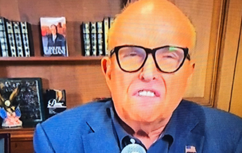 Avocatul personal al lui Trump, Rudy Giuliani, îşi pierde sângele rece apărându-şi clientul  la televiziunea britanică, într-un interviu care se transformă într-un schimb de jigniri