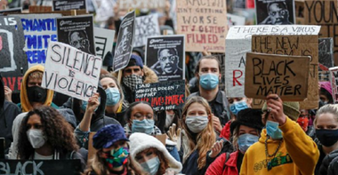 Manifestaţiile împotriva rasismului de la Londra, ”subminate” de huligani, care vor da socoteală, ameninţă Boris Johnson