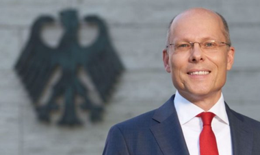 SUA nu au informat Germania în avans cu privire la retragerea unor trupe, o decizie ”inacceptabilă” în NATO, denunţă un apropiat al lui Merkel