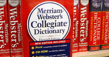Dicţionarul american de referinţă Merriam-Webster urmează să modifice definiţia cuvântului ”rasism”, în urma sugestiei unei tinere de culoare, care vrea ca noua definiţie să reflecte mai bine influenţa asupra populaţiilor vizate