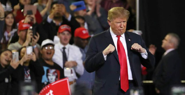 Trump anunţă că-şi reia mitingurile electorale la 19 iunie, la Tulsa; la 19 iunie se marchează emanciparea ultimilor sclavi din statele confederate; campania Biden denunţă drept ”rasistă” alegerea oraşului din cauza ”Masacrului de la Tulsa” din 1921