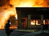 Protestatari din Atlanta au blocat temporar o autostradă şi au incendiat un restaurant Wendy’s