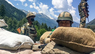 Cel puţin 20 de militari indieni ucişi în încăierări cu militari chinezi, în prima confruntare  sângeroasă din ultimii 45 de ani între India şi China