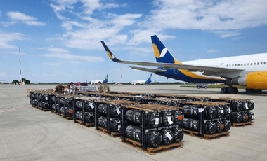 Ucraina primeşte de la SUA armament şi echipament militar în valoare de peste 60 de milioane de dolari, inclusiv rachete antitanc de tip Javelin, anunţă ambasada americană la Kiev