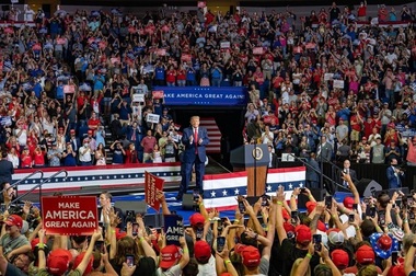 Trump: Biden este "marioneta stângii radicale"