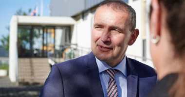 Gudni Johannesson, reales triumfal preşedinte al Islandei