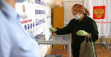 Reforma constituţională a lui Putin, aprobată de 76% dintre participanţii la referendum, relevă un sondaj VTsIOM la ieşirea de urne 