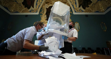 Constituţia lui Putin intră în vigoare sâmbătă, anunţă Kremlinul