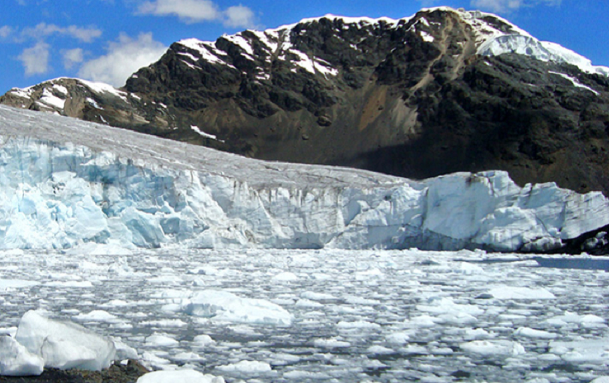 Peste jumătate din suprafaţa gheţarilor din Peru, topită din cauza încălzirii globale în ultima jumătate de secol, arată un raport 
