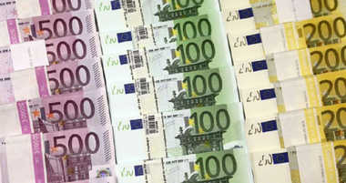 UE, pregătită să deschidă calea aderării la zona euro a Bulgariei şi Croaţiei