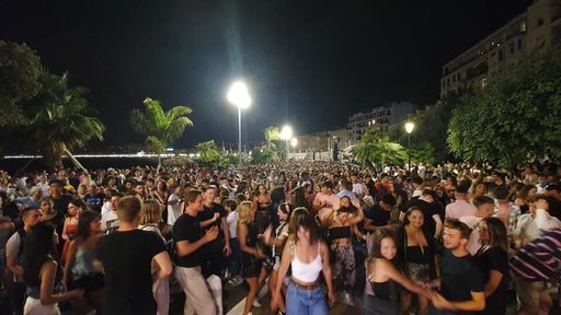 Primarul oraşului Nisa impune folosirea de măşti la evenimente, după ce la un concert The Avener nu s-a respectat distanţarea - VIDEO