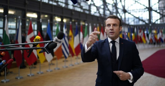 Macron se declară ”încrezător, dar prudent” la sosirea la summitul european de la Bruxelles