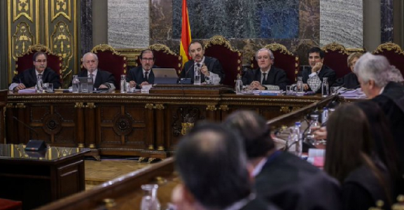 Nouă lideri separatişti catalani condamnaţi cu privire la secesiunea eşuată din 2017, plasaţi în regim de semilibertate de către Guvernul regional; ei îşi petrec weekendurile acasă