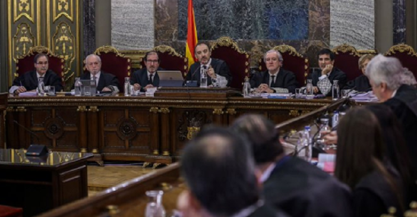Nouă lideri separatişti catalani condamnaţi cu privire la secesiunea eşuată din 2017, plasaţi în regim de semilibertate de către Guvernul regional; ei îşi petrec weekendurile acasă