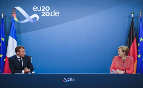 Macron şi Merkel salută o zi ”istorică” pentru UE, Sanchez salută un ”adevărat plan Marshall” după încheierea acordului de relansare economică europeană post-coronavirus