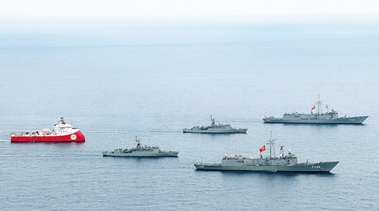 Marina greacă intră în alertă, în urma unor mişcări turce la Marea Egee în vederea unor explorări gazifere