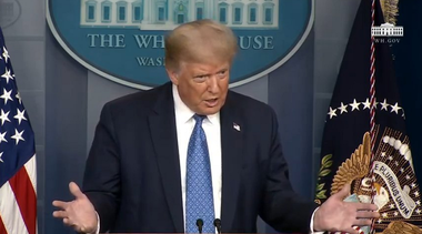 Trump ameninţă să închidă şi alte consulate chineze în SUA; Beijingul intenţionează să închidă Consulatul SUA la Wuhan