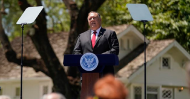 Pompeo îndeamnă ”lumea liberă” să triumfe împotriva ”noii tiranii” chineze şi anunţă oficial eşecul angajamentului cu China, într-un discurs virulent la Biblioteca Prezidenţială Nixon şi îl atacă pe Xi Jinping, ”adeptul sincer al unei ideologii totalitare falimentare”