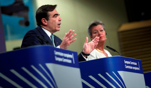 Vicepreşedintele CE Margaritis Schinas, comisarul european grec însărcinat cu ”promovarea modului de viaţă european”, ”furios” din cauza transformării Sfintei Sofia în moschee