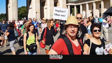 Manifestaţii la Berlin: 45 de poliţişti au fost răniţi
