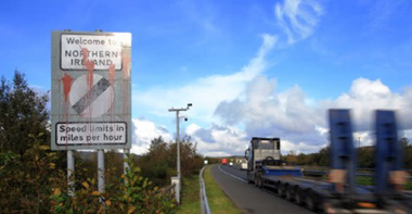 Marea Britanie încearcă să atenueze perturbările comerciale post-Brexit în Irlanda de Nord