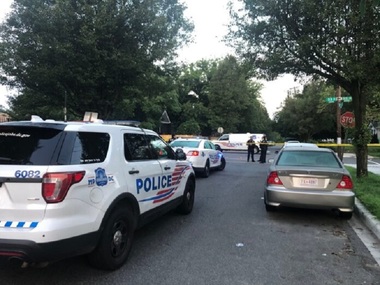 Un mort şi 20 de răniţi într-un atac armat la o adunare numeroasă de oameni în Washington D.C.