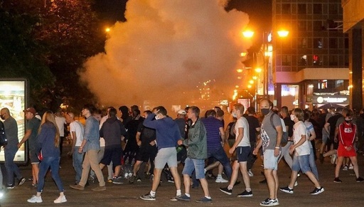 Belarus: Ciocniri între manifestanţi şi forţele de ordine după ce un exit poll a arătat că Lukaşenko a câştigat detaşat alegerile prezidenţiale - VIDEO