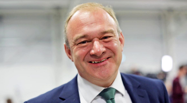 Deputatul britanic Ed Davey, ales noul preşedinte al Partidului Liberal-Democrat